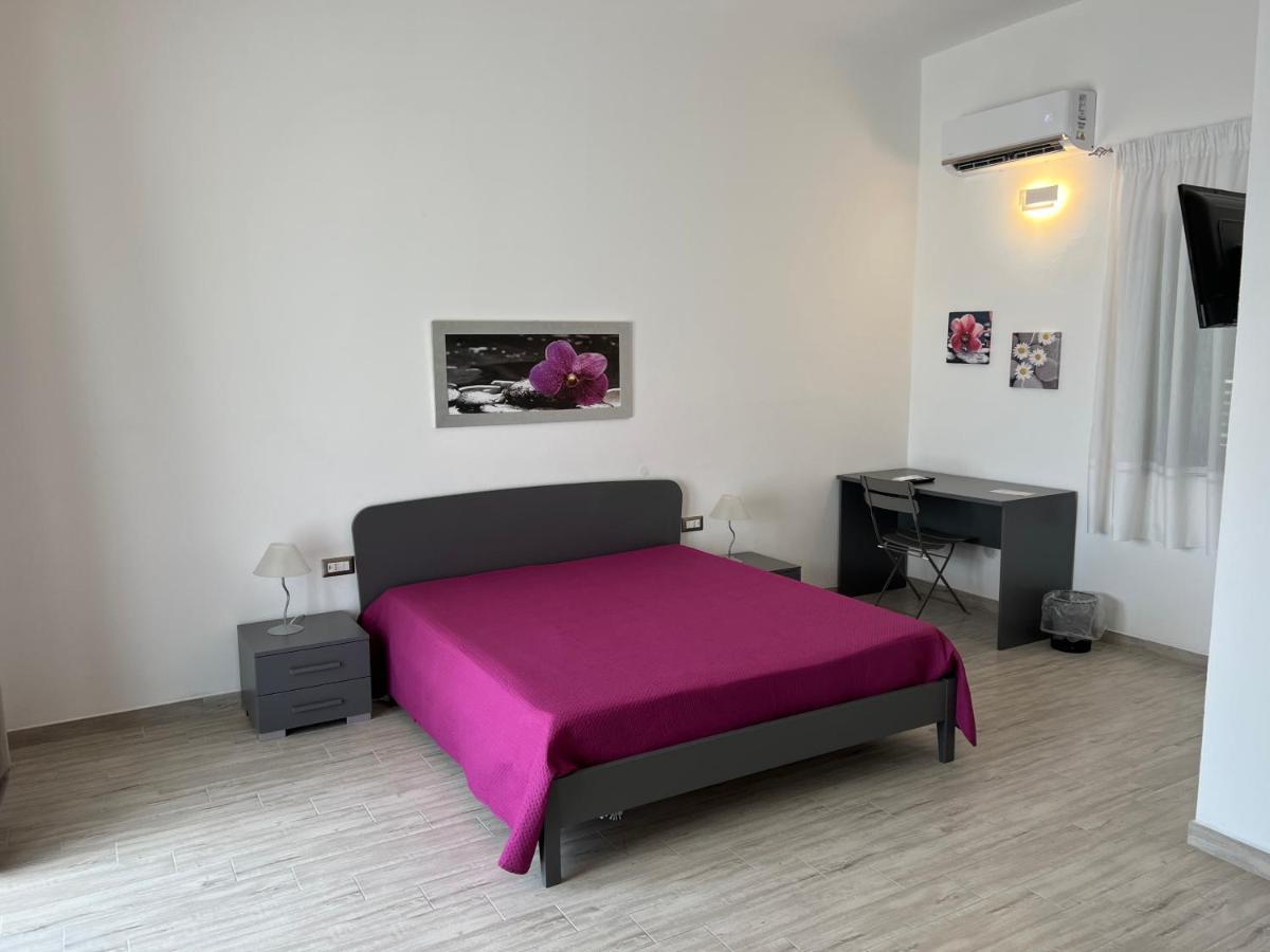 Отель Residenza Giulia Scanzano Jonico Экстерьер фото