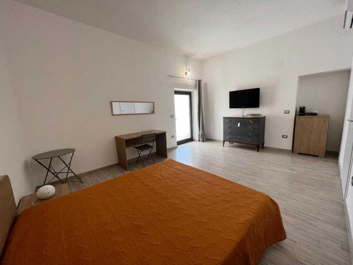Отель Residenza Giulia Scanzano Jonico Экстерьер фото