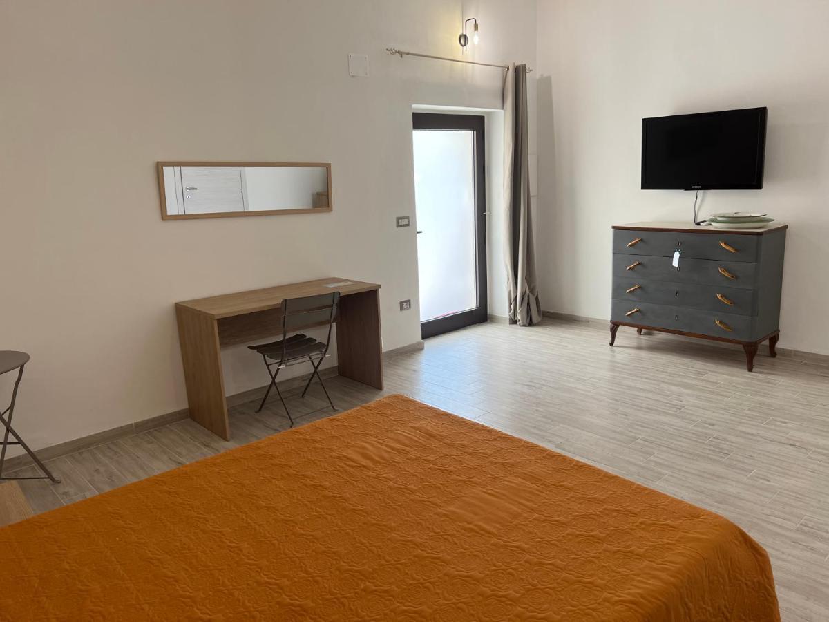 Отель Residenza Giulia Scanzano Jonico Экстерьер фото